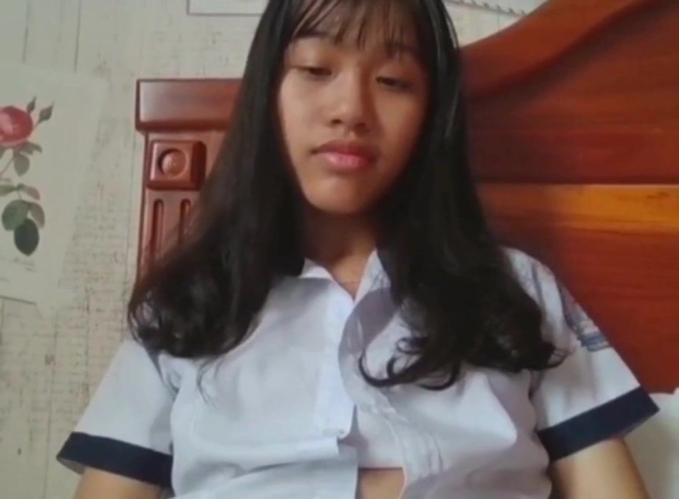 Gạ e rau non hs mới quen k bt móc dạy cho e cách móc rồi bắt cạo lông lồn xem bím p3